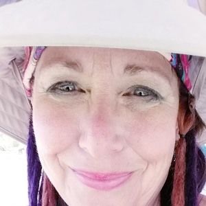 Meet your Posher, Annette